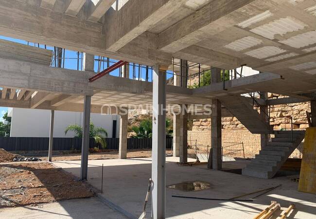 Finestrat'ta Plaja ve Şehre 5 Km Mesafede Lüks Villalar 37