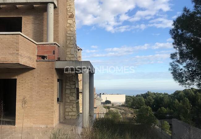 Spacious Detached Houses Close to Beach in La Nucia Alicante 46