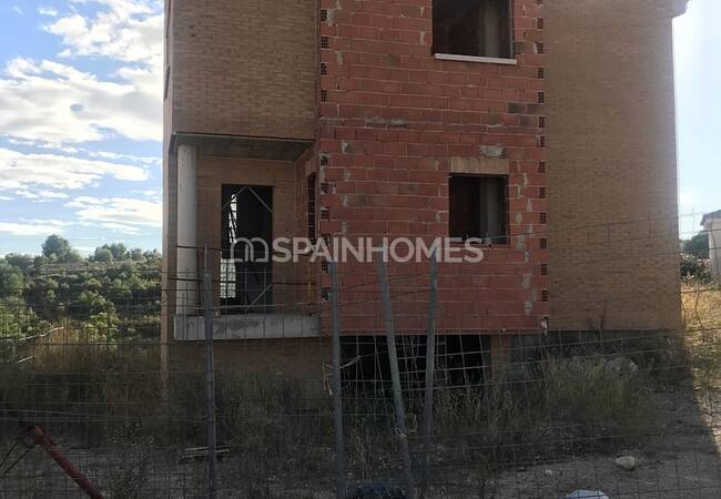 Spacious Detached Houses Close to Beach in La Nucia Alicante 52