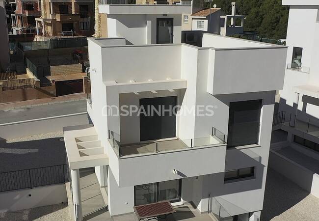 Spacious Detached Houses Close to Beach in La Nucia Alicante 43