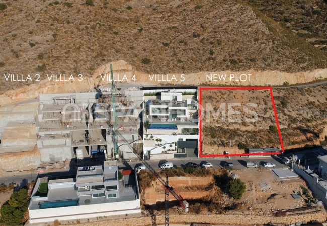 Villa with Indoor and Outdoor Pool in Finestrat Alicante 15