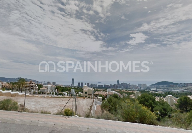 Villa with Indoor and Outdoor Pool in Finestrat Alicante 12