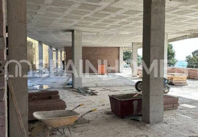 Alicante Villajoyosa'da Sahile Çok Yakın Konumda Lüks Daireler 32