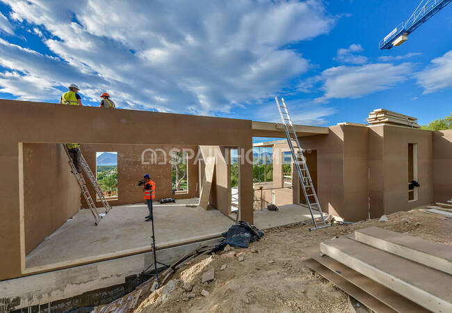 Villa with Open Sea and City Views in Altea, Alicante 19