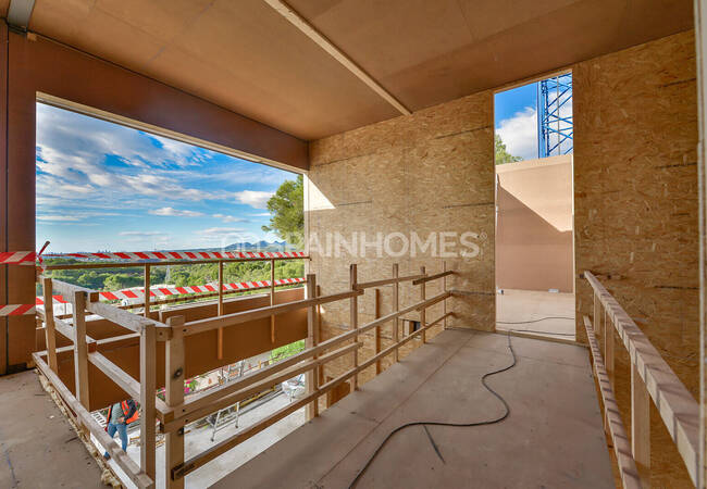 Villa with Open Sea and City Views in Altea, Alicante 29