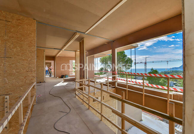 Villa with Open Sea and City Views in Altea, Alicante 35
