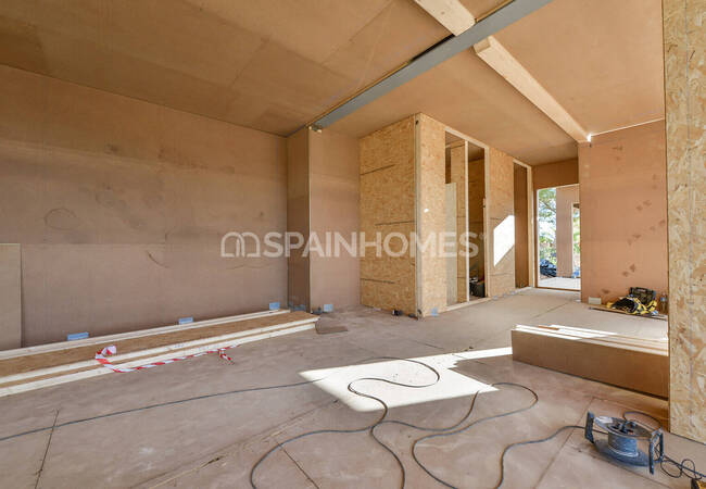 Villa with Open Sea and City Views in Altea, Alicante 45