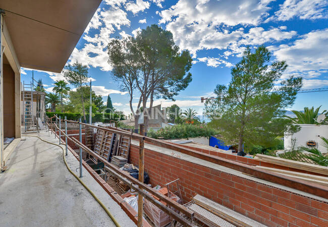 Villa with Open Sea and City Views in Altea, Alicante 65