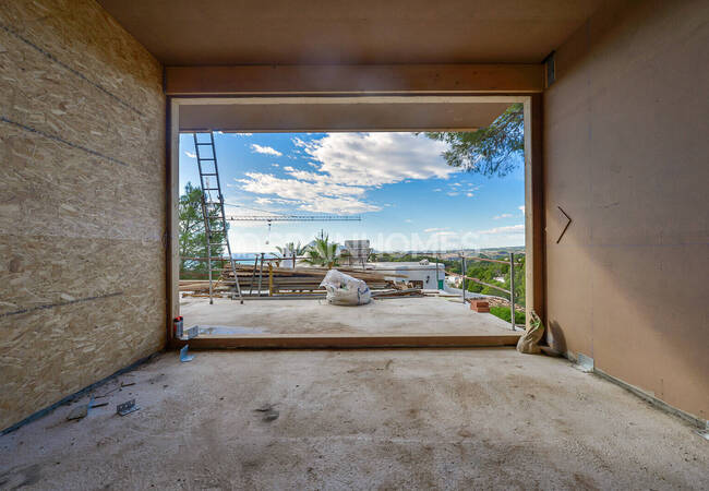 Villa with Open Sea and City Views in Altea, Alicante 75