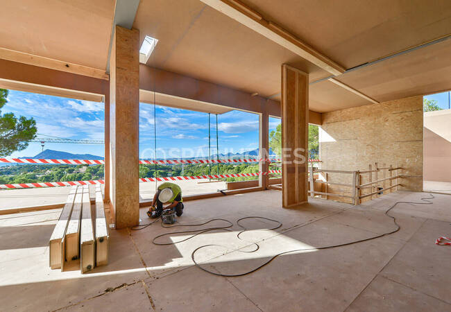 Villa with Open Sea and City Views in Altea, Alicante 27