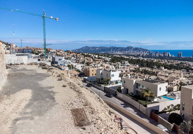 Luxury Houses with Private Gardens and Pools in Finestrat 24