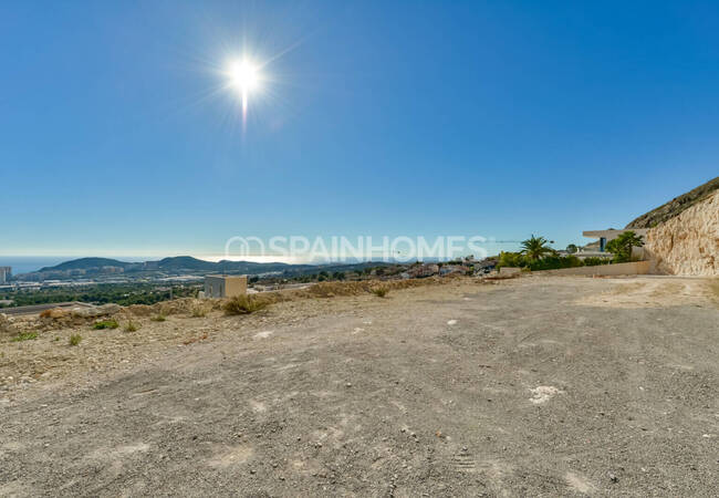 Luxury Houses with Private Gardens and Pools in Finestrat 16