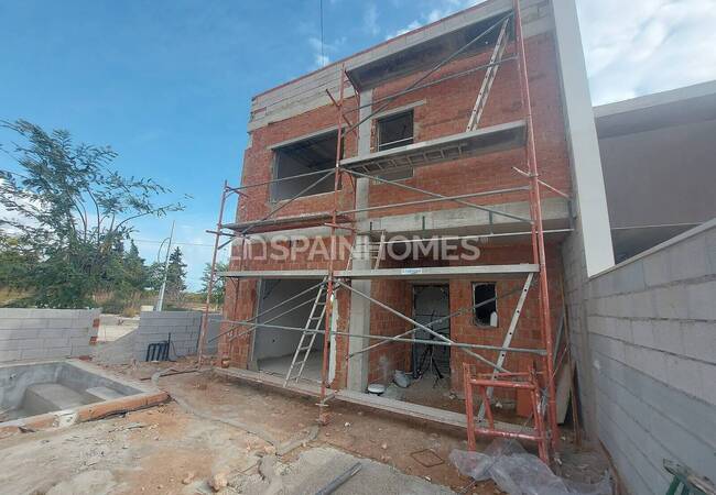 Pilar De La Horadada'da Özel Havuzlu Geniş Yarı Müstakil Ev 3