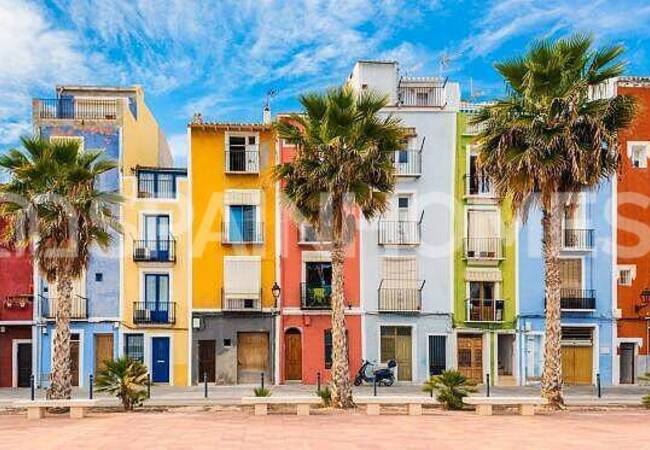 Alicante Villajoyosa’da Sahile Yakın Teraslı Lüks Daireler 5