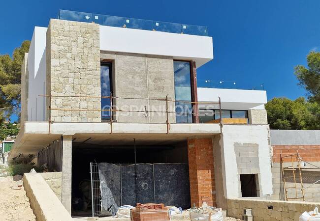 Alicante Moraira'da 4 Yatak Odalı Geniş Müstakil Villa 9