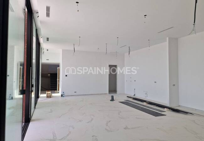 Alicante Moraira'da 4 Yatak Odalı Geniş Müstakil Villa 16