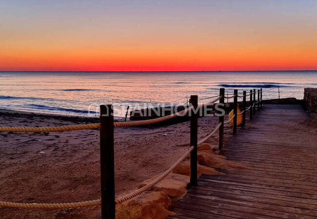 Maison 6 Chambres Près De La Plage À Torrevieja Alicante 9
