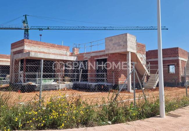 Luxe Houses with Private Pool and Garden in Denia Alicante 10