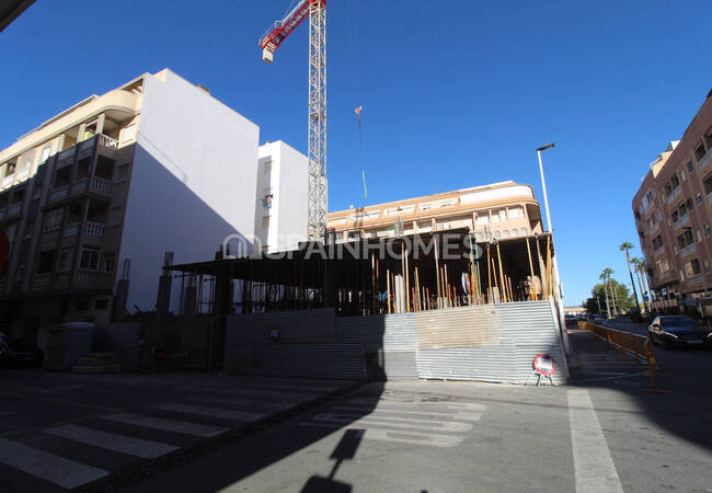 Torrevieja Alicante'de Çatı Havuzlu Sitede Daireler 14