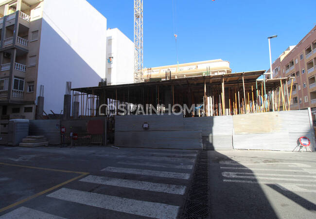 Torrevieja Alicante'de Çatı Havuzlu Sitede Daireler 13