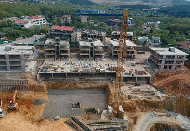New Real Estate at the Junction of the Main Roads in Istanbul 24