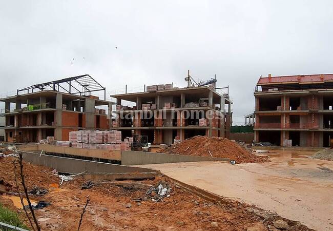 New Real Estate at the Junction of the Main Roads in Istanbul 31