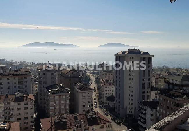Maltepe Sahilde Deniz Manzaralı Merkezi Konumda Daireler 13