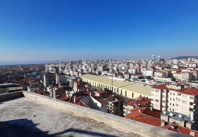 Maltepe Sahilde Deniz Manzaralı Merkezi Konumda Daireler 15