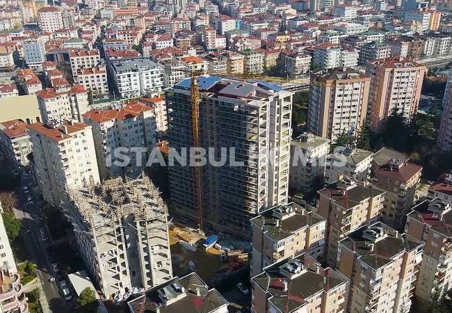 Maltepe Sahilde Deniz Manzaralı Merkezi Konumda Daireler 12