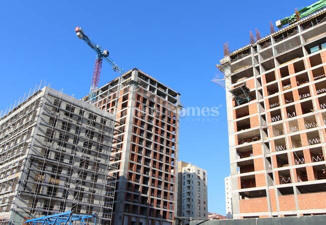 Well Located Properties in a Secure Complex in Umraniye 16