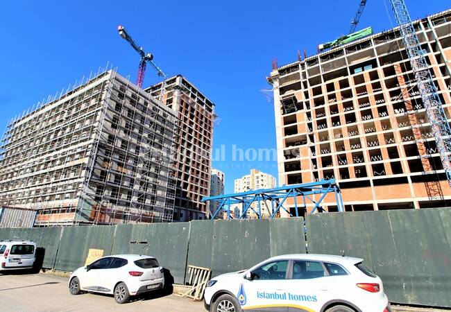 Well Located Properties in a Secure Complex in Umraniye 14