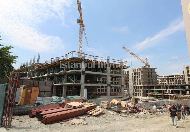 İstanbul Küçükçekmece'de Lüks Site İçerisinde Gayrimenkuller 16