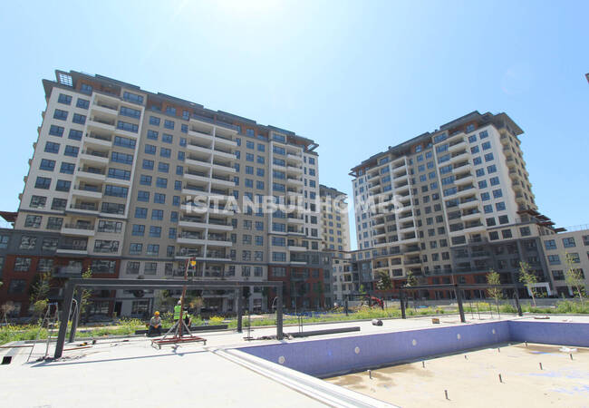 Luxe Flats with High Investment Potential in Beylikduzu 23
