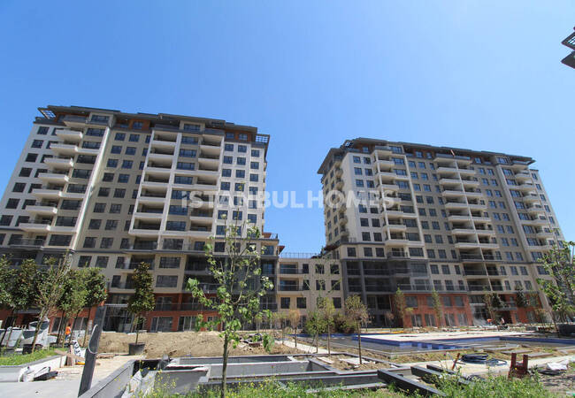 Luxe Flats with High Investment Potential in Beylikduzu 24