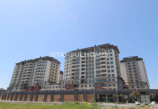 Luxe Flats with High Investment Potential in Beylikduzu 19