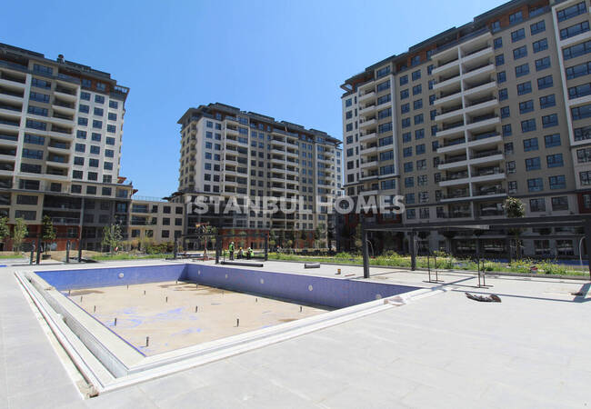 Luxe Flats with High Investment Potential in Beylikduzu 21