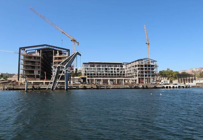 Недвижимость у моря с роскошным дизайном в Бейоглу, Стамбул 13