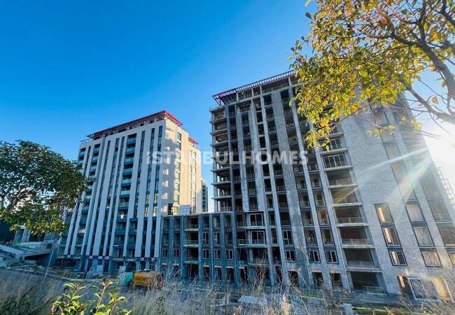 Luxe Real Estate with Sea View in Uskudar Istanbul 32