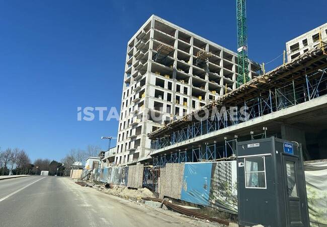 Luxe Apartments Near Metro and Shopping Mall in Maltepe 24