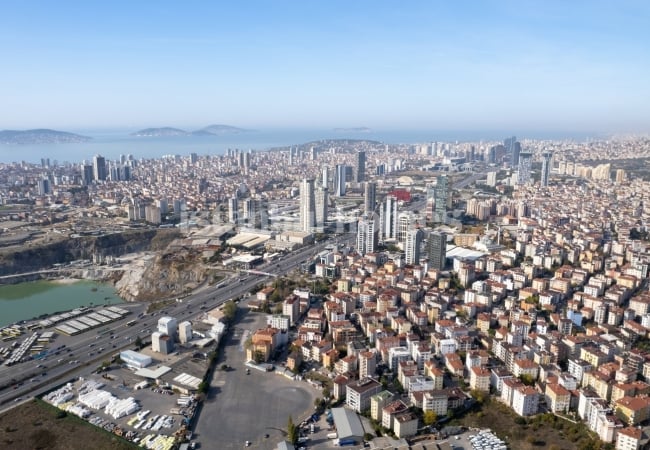 Meerblick Wohnungen Im Komplex Nahe Der U-bahn In Kartal 30