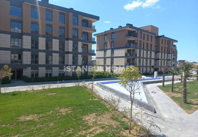 شقق في مجمع سكني مع مسبح وأمن في باشاك شهير 15