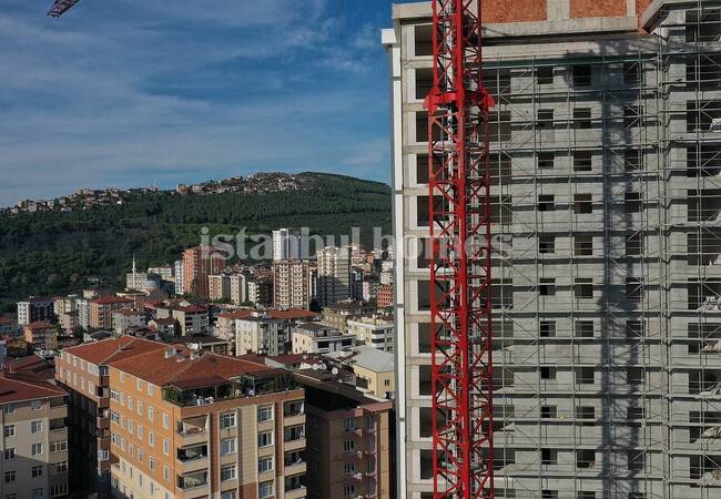 Flats in Complex with Pool in Maltepe Istanbul 9