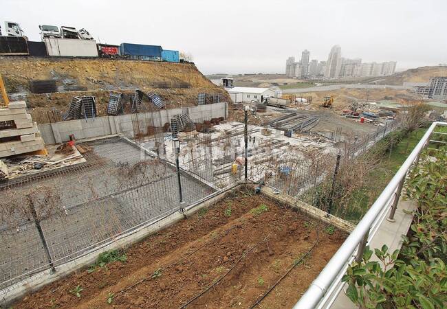 شقق جديدة في مجمع السكني آمن في اسطنبول باشاك شهير 11