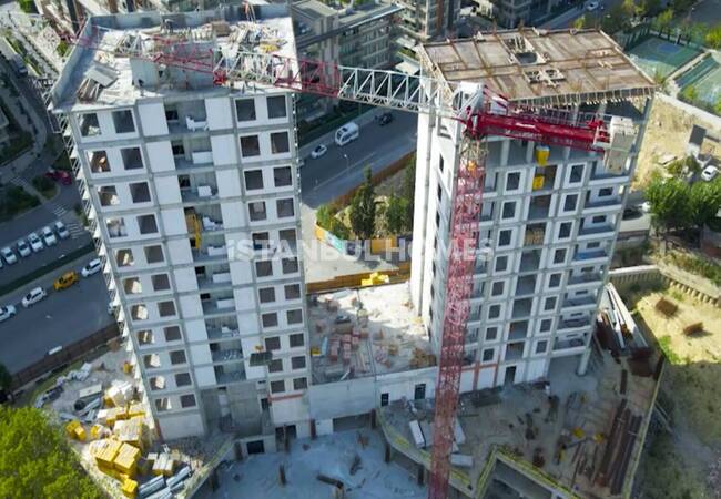 Practical Properties with Pool and Garage in Zeytinburnu Istanbul 8