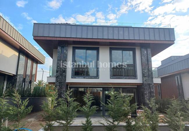 Luxury Villas with Smart Home Systems in Beylikdüzü 20
