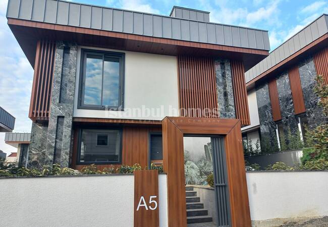 Luxury Villas with Smart Home Systems in Beylikdüzü 21