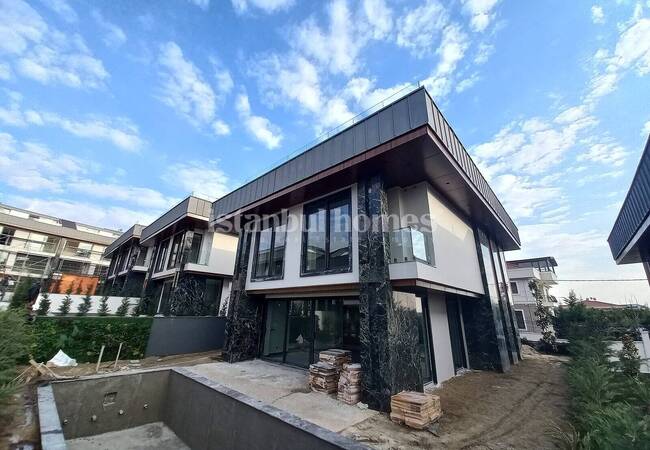 Luxury Villas with Smart Home Systems in Beylikdüzü 19