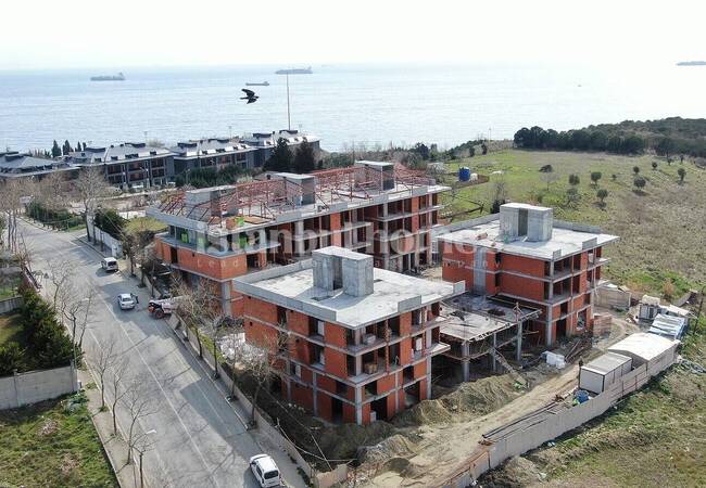 Beylikdüzü'nde Güvenlikli Sitede Sahile Yakın Daireler 32