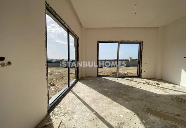 İstanbul Arnavutköy'de Özel Bahçeli ve Göl Manzaralı Evler 20