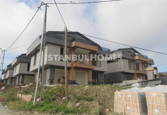 Luxuriöse Häuser Mit Pool Und Naturblick In Beylikduzu Istanbul 19